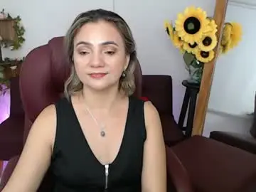 Chaturbate Live Sex Cam of lilly_milf
