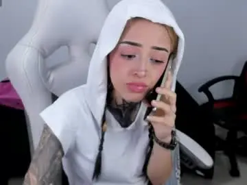 Chaturbate Nude Webcam of emilydaft