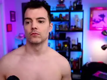 Chaturbate Watch Live Sex Cams of maxhughes