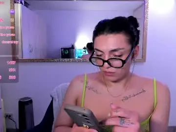 Chaturbate Free Live Porn of _ericavanderhill_