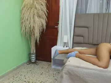 Chaturbate Nude Webcam of cloe_mylo