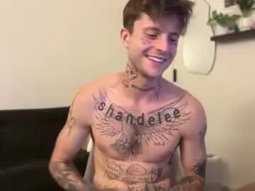 Chaturbate Free Live Porn of prettyboyszn