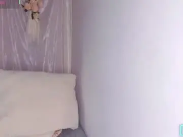 Chaturbate Nude Webcam of aili_queen
