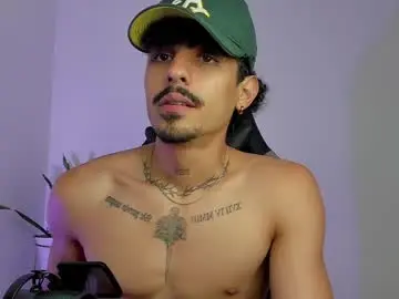 Chaturbate Live Sex of lukeetaylor_