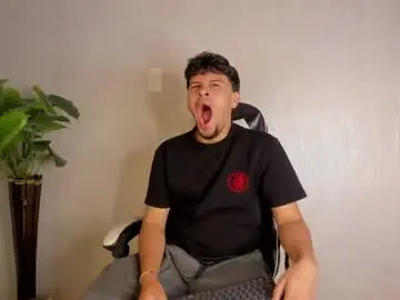 Chaturbate Live Porn of valetino_stonee