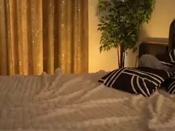 Chaturbate Live Sex Cam of xoxo_cherry1