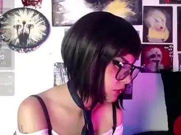 Chaturbate Live Sex Cam of melisavelvet