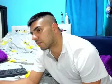 Chaturbate Live Sex Cam of scarletandryan28