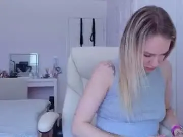 Chaturbate Sex Cam of moon_light_girl