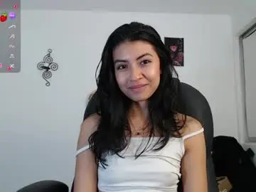 Chaturbate Nude Webcam of ellajonz