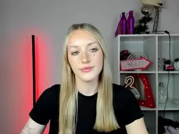 Chaturbate Free Porn Cam of evelynblond