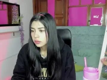 Chaturbate Nude Webcam of aysha_winxs