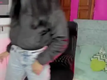 Chaturbate Live Sex of aysha_winxs