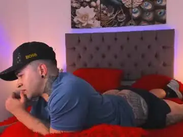 Chaturbate Live Sex Cam of matthew_colee