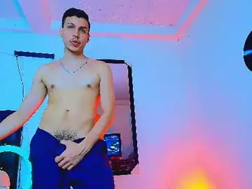 Chaturbate Live Sex Cam of marcus_hanks1