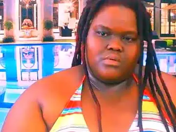 Chaturbate Live Sex of ebonyhotbuns4u2luv