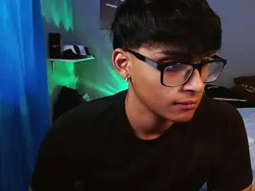 Chaturbate Adult Webcam of mr_yisuz