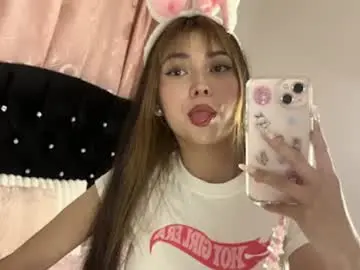 Chaturbate Live Sex Cam of sweet_hannaah