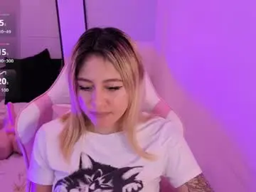 Chaturbate Watch Live Sex Cams of lia_summer1