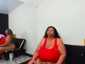 Chaturbate Live Sex Cam of lynn_and_esteban