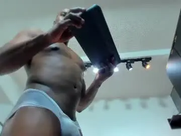 Chaturbate Live Sex Cam of tafari_1