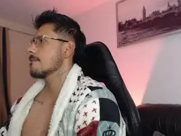 Chaturbate Nude Webcam of mr_real_aaron