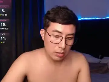Chaturbate Watch Live Sex Cams of andrewmhilton_