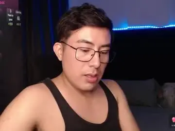 Chaturbate Best live sex cam show of andrewmhilton_