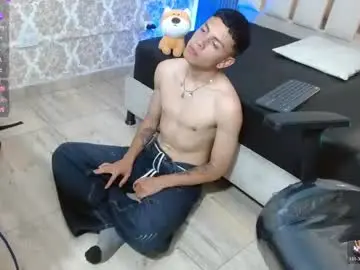 Chaturbate Best live sex cam show of brac_tay
