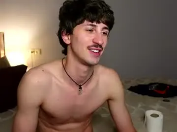 Chaturbate Live Porn of oliver_baker