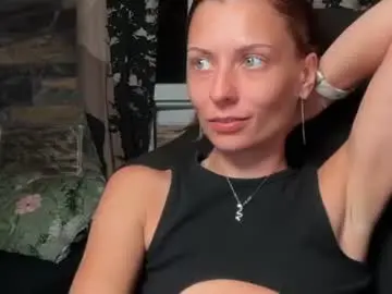 Chaturbate Sex Cam of karoline121