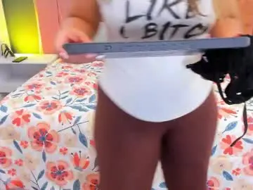 Chaturbate Live Porn of kendalcurvy