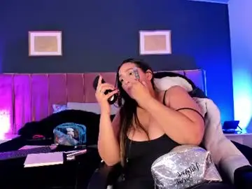 Chaturbate Live Porn of kendalcurvy