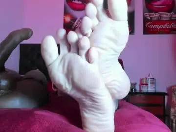Chaturbate Live Porn of alissontattoo