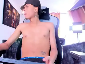 Chaturbate Best live sex cam show of logan_crown