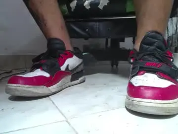 Chaturbate Sex Cam of srfindomfeet_