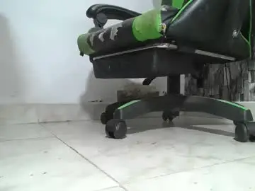 Chaturbate Best live sex cam show of srfindomfeet_
