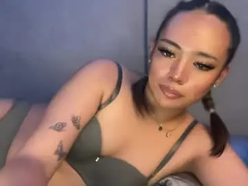 Chaturbate Live Sex of trexie_fucks15
