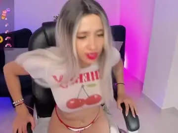 Chaturbate Best live sex cam show of emilly_smith_1