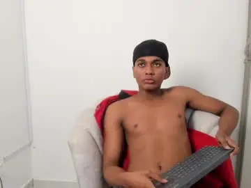 Chaturbate Best live sex cam show of an_fox23