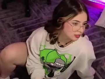 Chaturbate Live Porn of emilykarterr