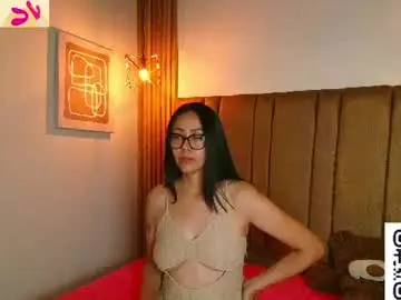 Chaturbate Sex Cam of mia_colliins__