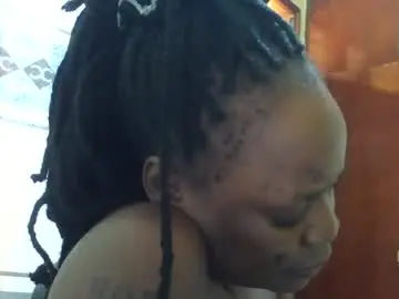 Chaturbate Free Live Porn of princessmiles2