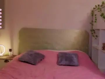 Chaturbate Watch Live Sex Cams of lil_ember