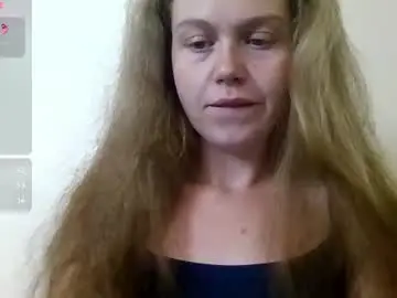 Chaturbate Live Sex Cam of moongoddess16