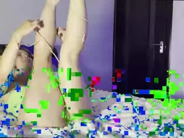 Chaturbate Live Sex Cam of imsonaive19