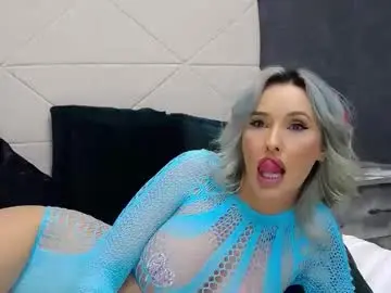 Chaturbate Nude Webcam of issasmyth