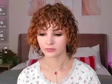 Chaturbate Live Porn of kira_fluffy