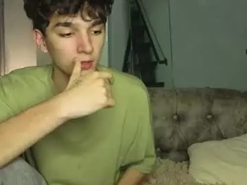 Chaturbate Live Sex of em_chipsi