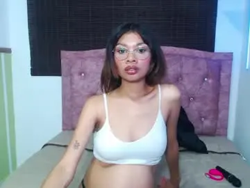 Chaturbate Free Live Porn of perla_st